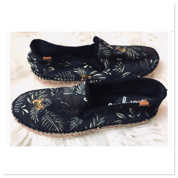 Coolway Espadrilles Shoes Tropical Leaf Print 8.5 - Picture 2 of 8
